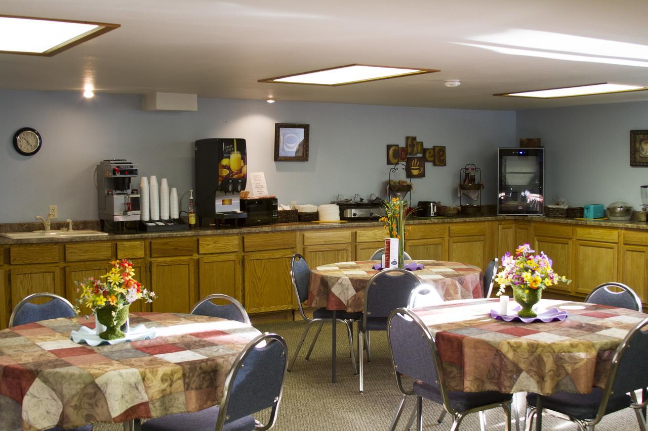 Cottonwood Inn & Suites Phillipsburg Kültér fotó