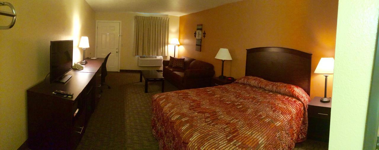 Cottonwood Inn & Suites Phillipsburg Kültér fotó